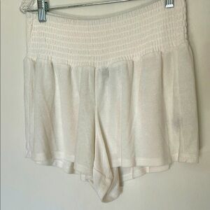 🎈3/$25🎈NWOT Torrid 0 Smocked Waist Terry Cloth Shorts